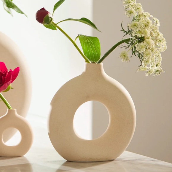 H&M Other - H&M Home Cream Circular Ceramic Vase